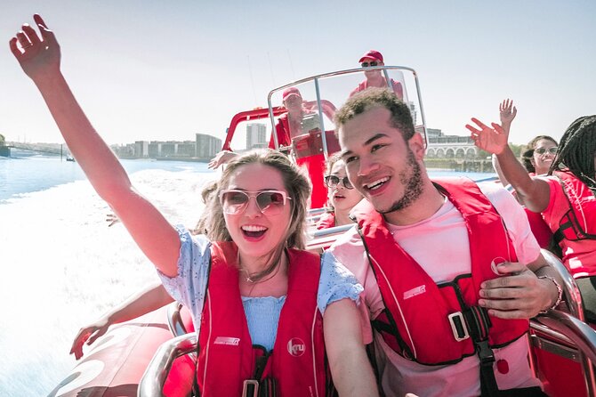 High-Speed Thames River Speedboat in London - London Eye Pier is the right starting point