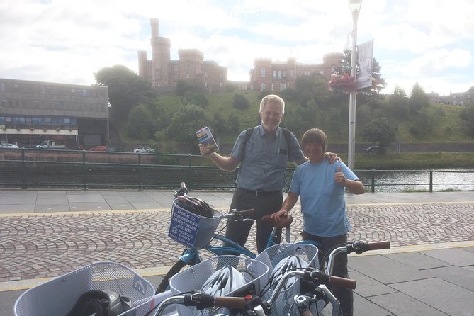 Inverness Bike Tour a 2 hours guided bike tour around the Waterways of Inverness - Along the Caledonian Canal and its locks