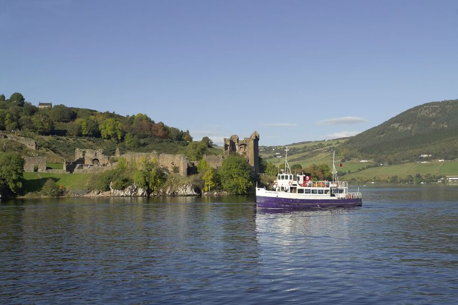Inverness: Loch Ness Cruise, Castle, and Outlander Tour - The guide can make or break the day