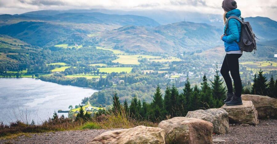 Inverness: Loch Ness Cruise, Castle, and Outlander Tour - Cruising Loch Ness to Urquhart Castle