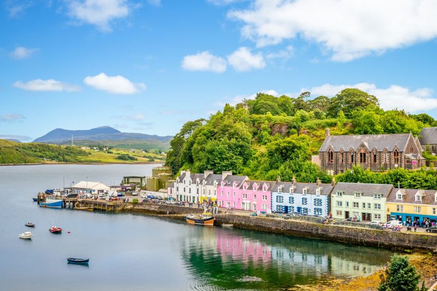 Inverness: Loch Ness, Skye, & Eilean Donan Castle Tour - Glen Moriston, Glen Shiel, and the Five Sisters