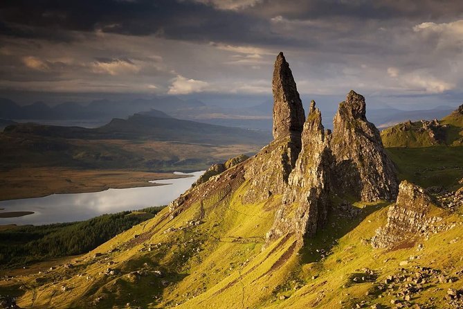 Isle of Skye Full Day Private Tour from Inverness - Loch Ness begins the day with a quick stop