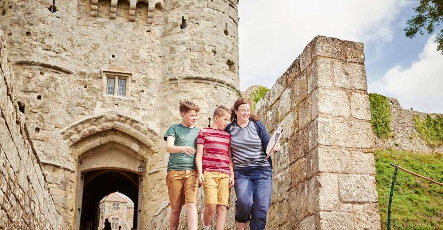 Isle of Wight: Carisbrooke Castle Entry Ticket - Patrol the battlements and climb the Norman keep