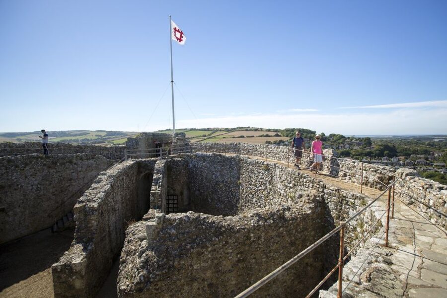 Isle of Wight: Carisbrooke Castle Entry Ticket - Pause in the Princess Beatrice Garden
