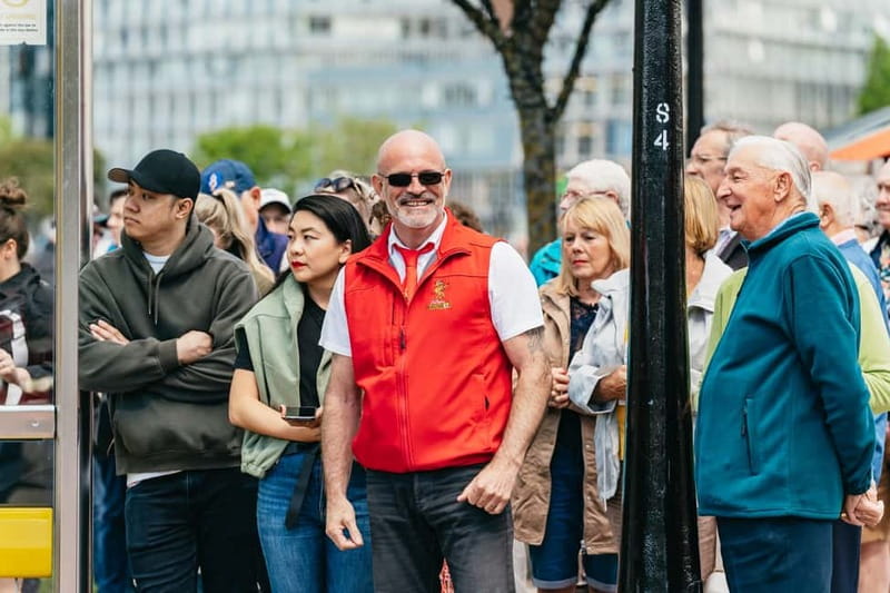 Liverpool: City & Beatles Tour with Live Guide & Live Music - Lennon and McCartney’s childhood homes