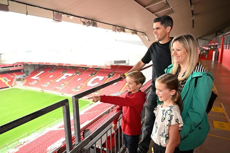 Liverpool: Liverpool Football Club Museum and Stadium Tour - Behind the scenes in the press conference room