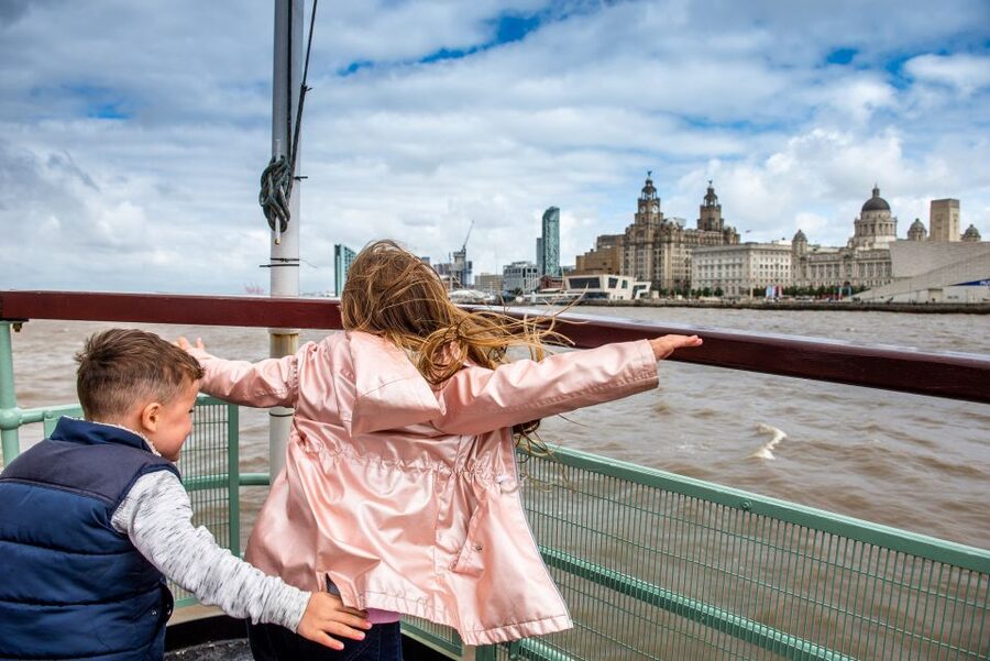 Liverpool: River Cruise and Hop-On Hop-Off Bus Tour - The open-top circuit: 11 stops with real local commentary
