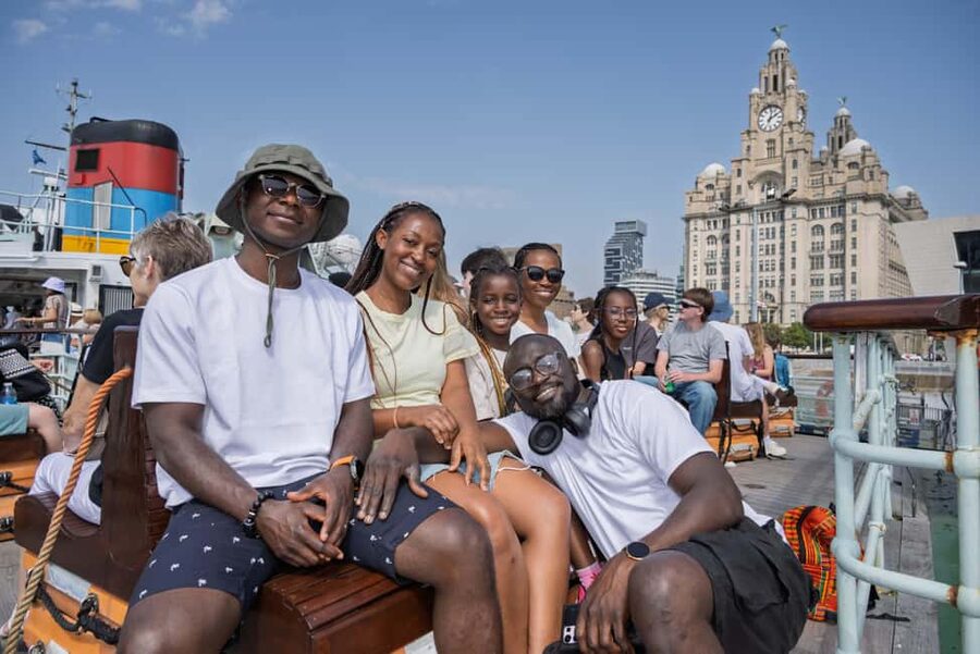 Liverpool: Sightseeing River Cruise on the Mersey River - The Three Graces and Liverpool’s skyline