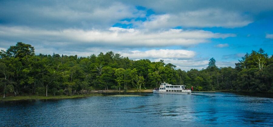 Loch Lomond: Island Discovery 2-Hour Cruise - Commentary, stories, and quiet stretches