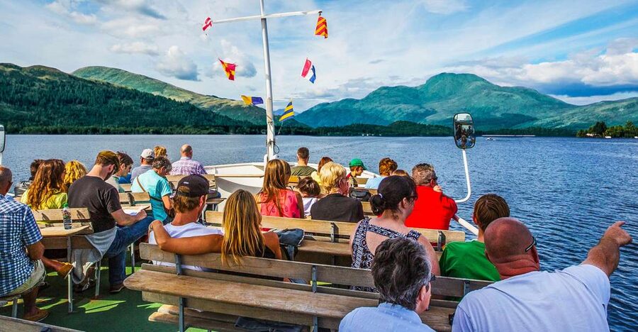 Loch Lomond: Scottish Highlands Sightseeing Cruise - Leaving Balloch and passing the old estates