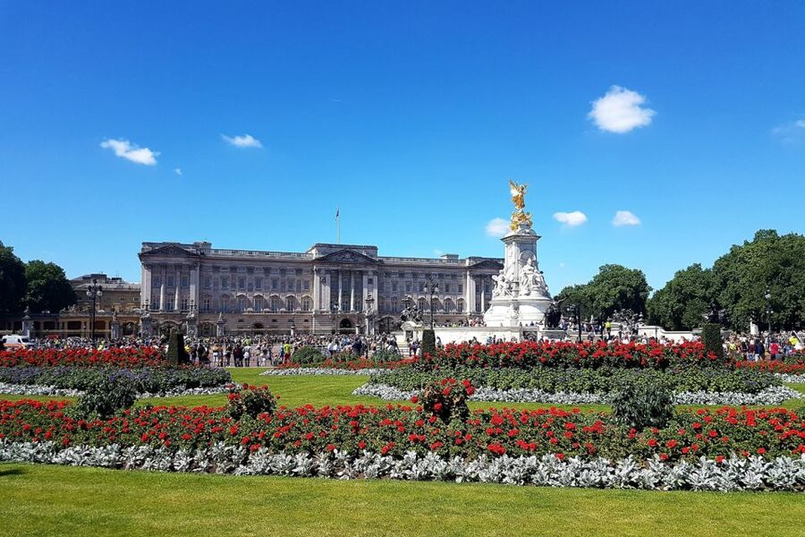 London: 30 London Sights Guided Walking Tour - Borough Market and the old warehouse district