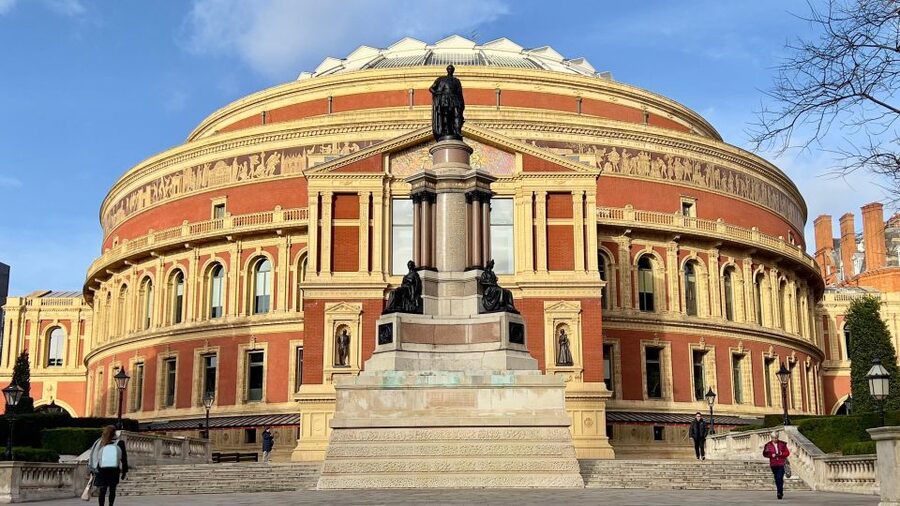 London: 5-Hour Private Tour with Pickup - Piccadilly Circus Makes a Useful Finish