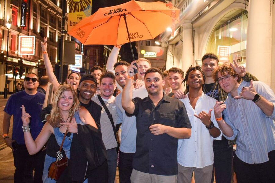 London: Bar and Club Crawl to 5 Central London Venues - What the five venue format feels like