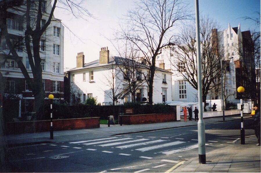 London: Beatles In My Life Walking Tour with Richard Porter - Starting at Marylebone Station with a Beatles expert