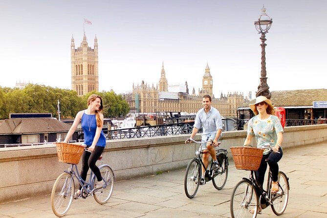 London Bike Tour: Landmarks, Secret Gems, Pub Stop & Street Art - Covent Garden and the Lamb & Flag