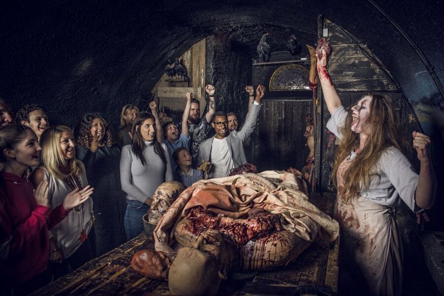 London Bridge Experience and Tombs Entrance Ticket - Who will enjoy this most?