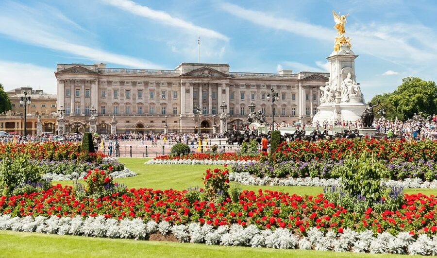 London: Buckingham Palace Entry & Changing of the Guard Tour - What the $97 price really buys