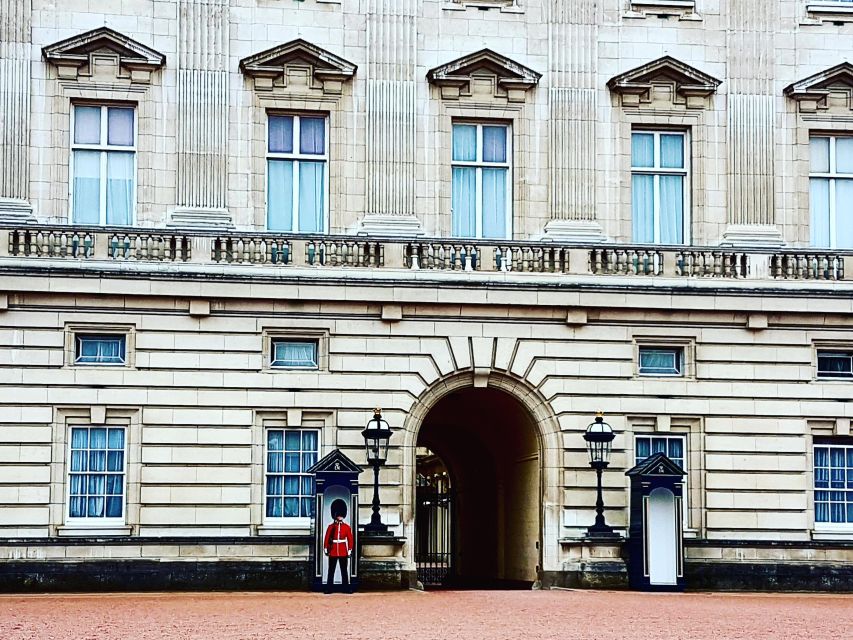 London: Buckingham Palace, Westminster Abbey & Big Ben Tour - Starting at The Ritz and Green Park