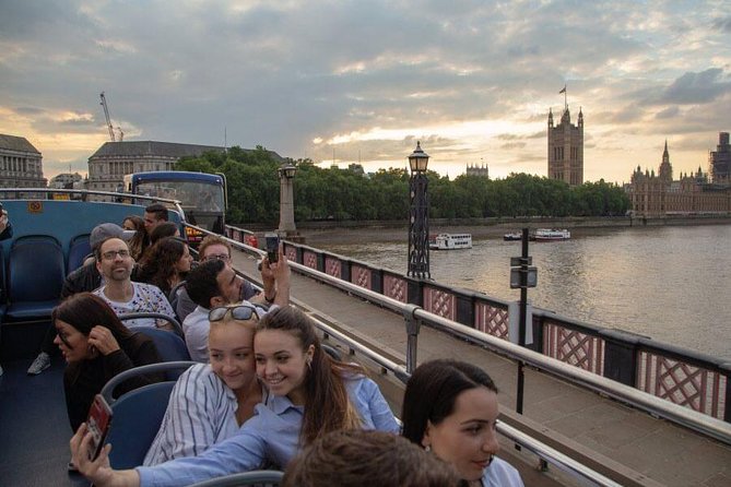 London by Night Sightseeing Open Top Bus Tour with Live Guide - St. Paul’s Cathedral and the Tower of London