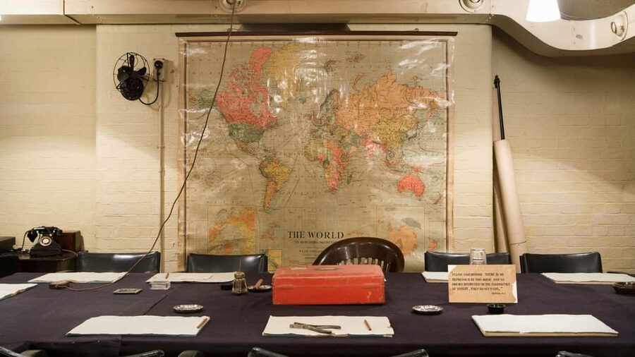 London: Churchill War Rooms Ticket & Political London Audio - The Map Room shows how decisions were tracked