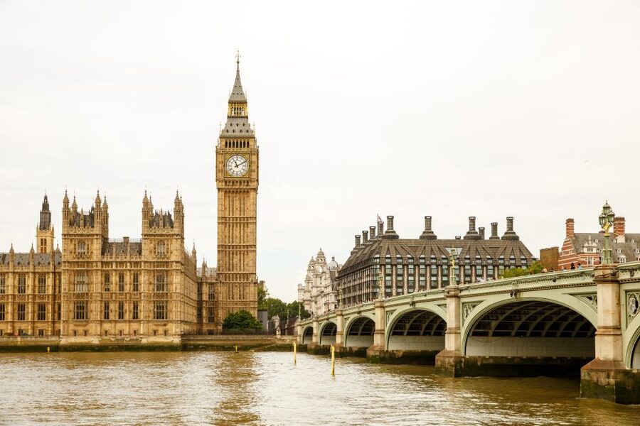 London: Classic Gold 3.5-Hour Bike Tour - Trafalgar Square and Covent Garden