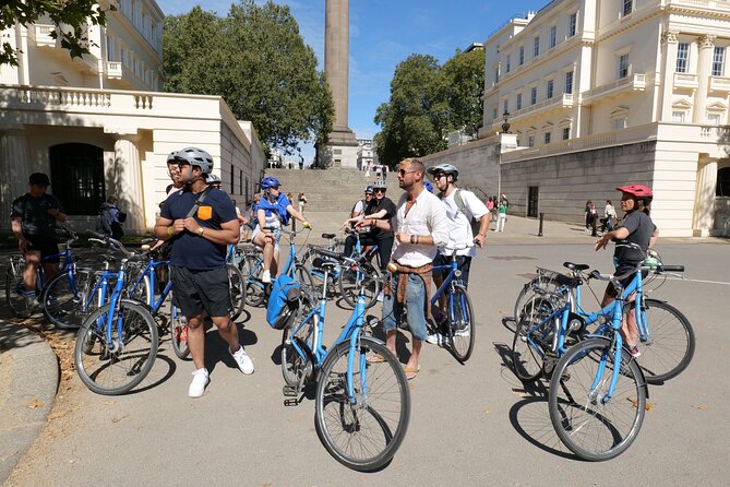 London Classic Landmarks Bike Tour with Local Guide - London’s legal district and Smithfield Market
