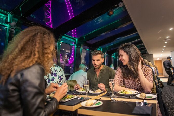 London Dinner Cruise on the Thames River - What dinner is like at a fixed table