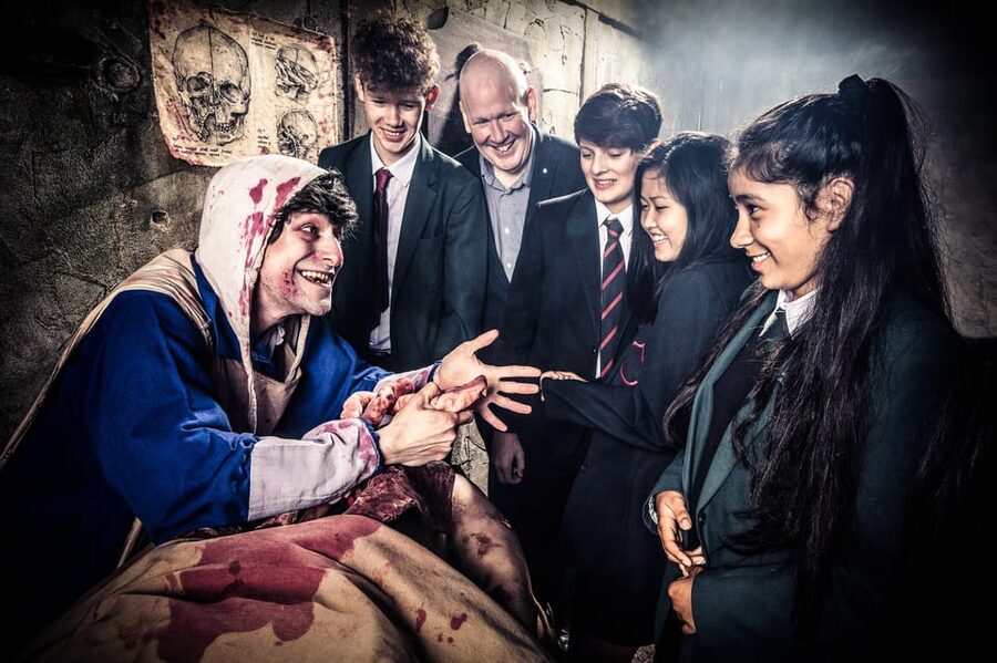 London: Entry Ticket to London Dungeon - Finishing at the Dungeon Tavern