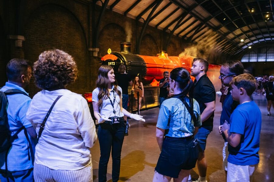 London: Fully-Guided Making of Harry Potter Tour - Gryffindor, Hagrid, and the Ministry of Magic
