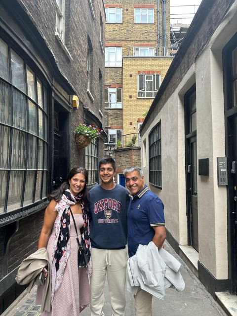 London: Guided Harry Potter Tour - Cecil Court, London’s best Diagon Alley moment