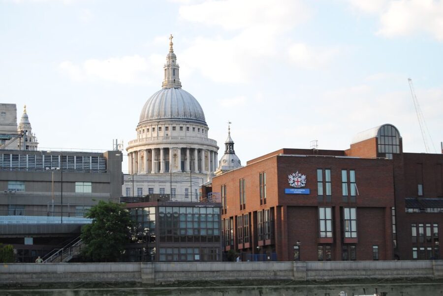 London Half-Day Private Chauffeur Driven Tour - Seeing the Tower of London from the road