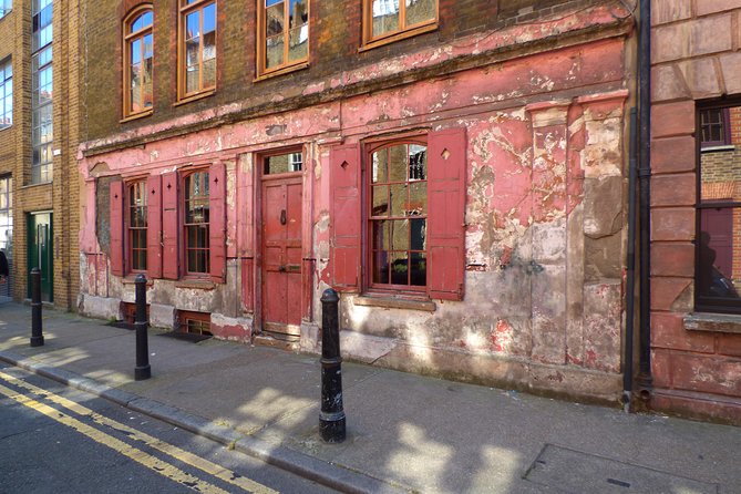 London Jack The Ripper Guided Walking Tour - Group size, walking effort, and guide quality