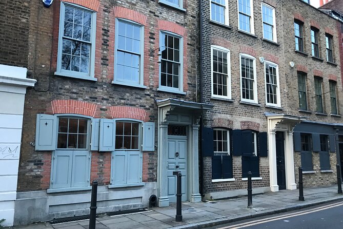London: Jack the Ripper Small Group Tour - The Ten Bells Pub and the limits of legend
