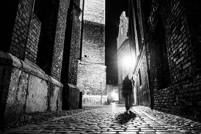 London Jack The Ripper Small-Group Walking Tour - Brick Lane’s modern face