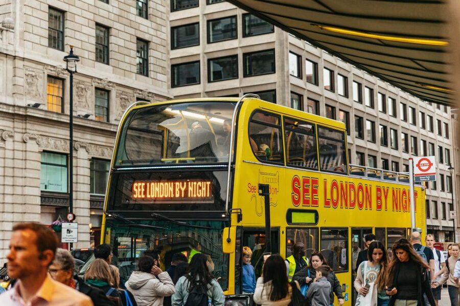 London: London by Night Sightseeing Open-Top Bus Tour - Whitehall, Trafalgar Square, and Piccadilly Circus