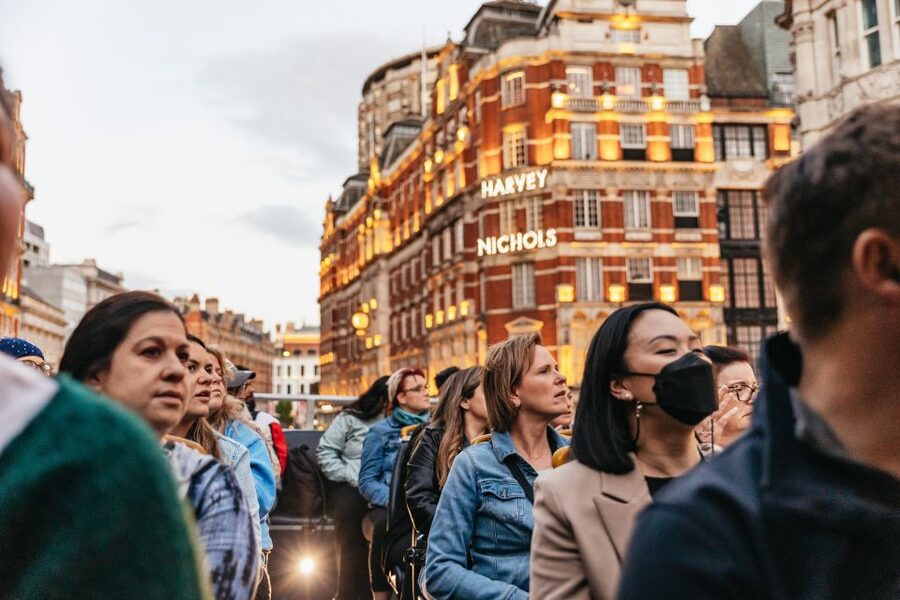 London: London by Night Sightseeing Open-Top Bus Tour - Green Park, Wellington Arch, and the move toward Kensington