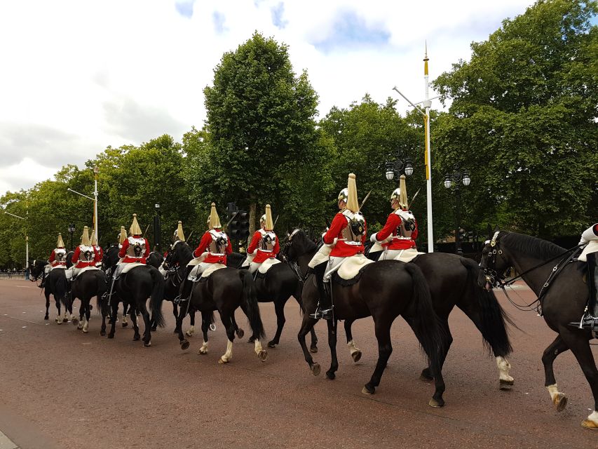 London: Royalty Walking Tour with Changing of The Guard - Key details before you book