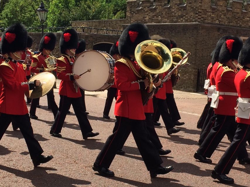 London: Royalty Walking Tour with Changing of The Guard - Downing Street and the British government