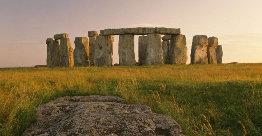 London: Stonehenge, Bath, Lacock, & Avebury Small Group Tour - Bath: Roman baths, elegant streets, and a short clock