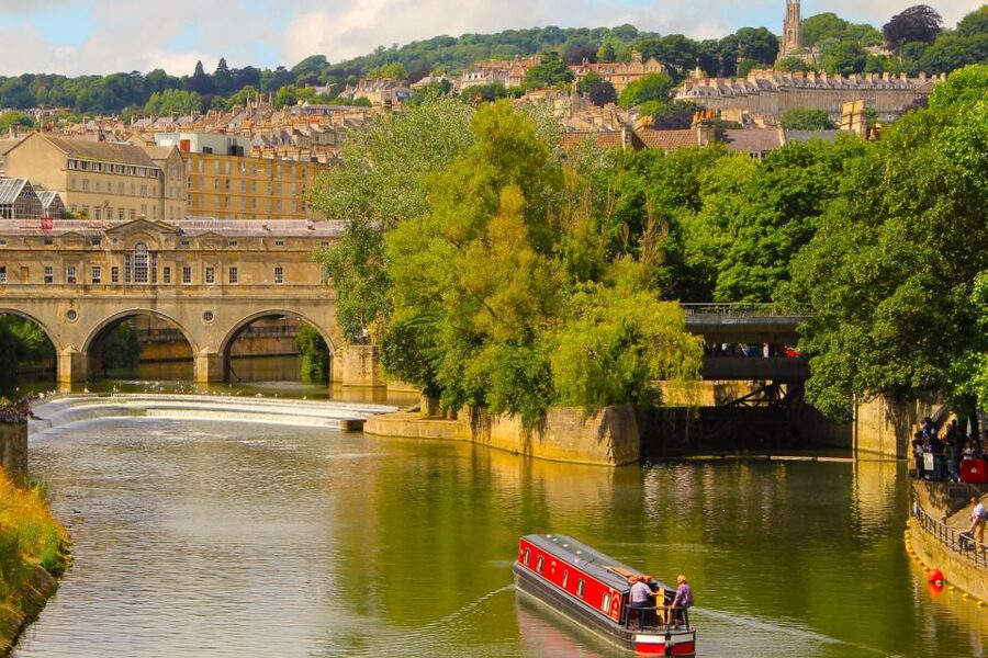 London: Stonehenge, Bath, Lacock, & Avebury Small Group Tour - Who should book this tour?