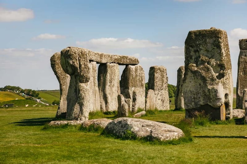 London: Stonehenge Morning or Afternoon Tour Optional Lunch - Arriving at the Stonehenge visitor center