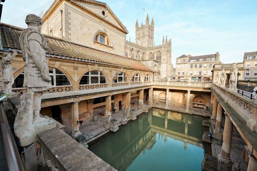 London: Stonehenge, Windsor, and Bath Day Trip by Bus - Timing, meeting points, and practical details