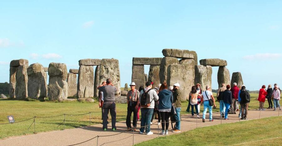 London: Stonehenge, Windsor, and Bath Day Trip by Bus - Windsor Castle and the cobbled town