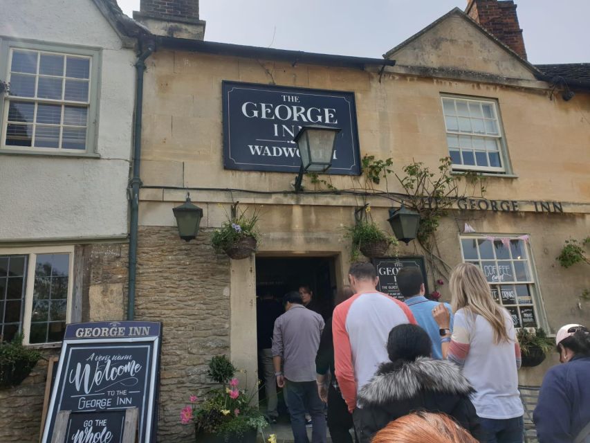 London: Stonehenge, Windsor Castle, Bath, Lacock & Pub Lunch - Lacock and lunch at the George Inn