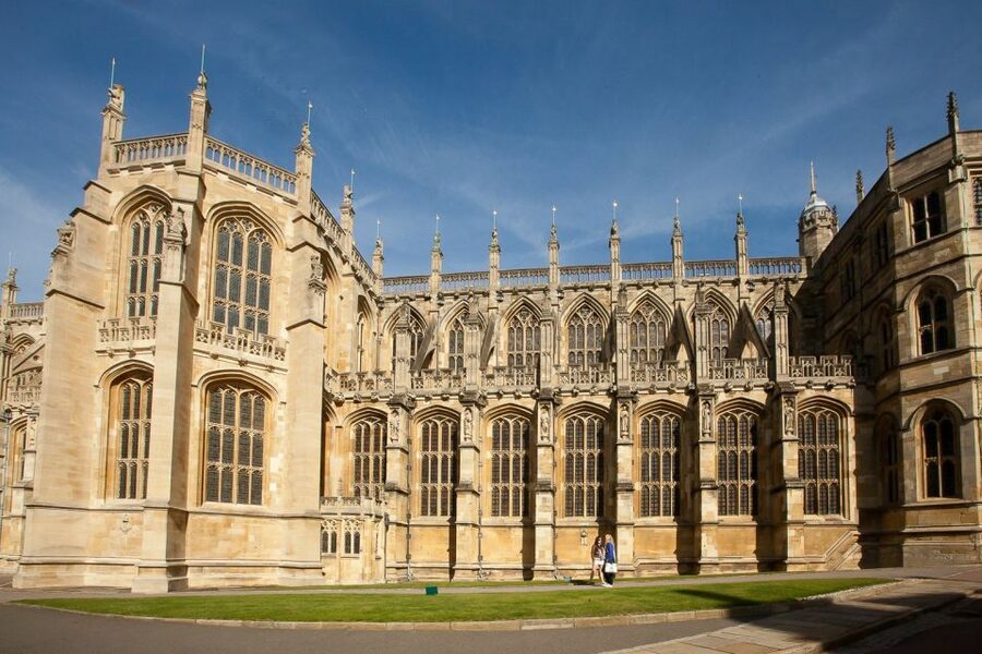 London: Stonehenge, Windsor Castle, Bath, Lacock & Pub Lunch - What the coach ride adds, and what it costs