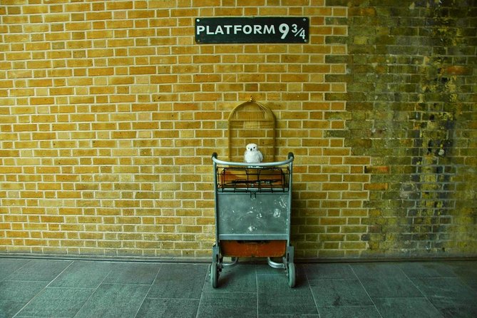 London The Best of Harry Potter Guided Tour (Free for Kids) - The Palace Theatre and Harry Potter on stage