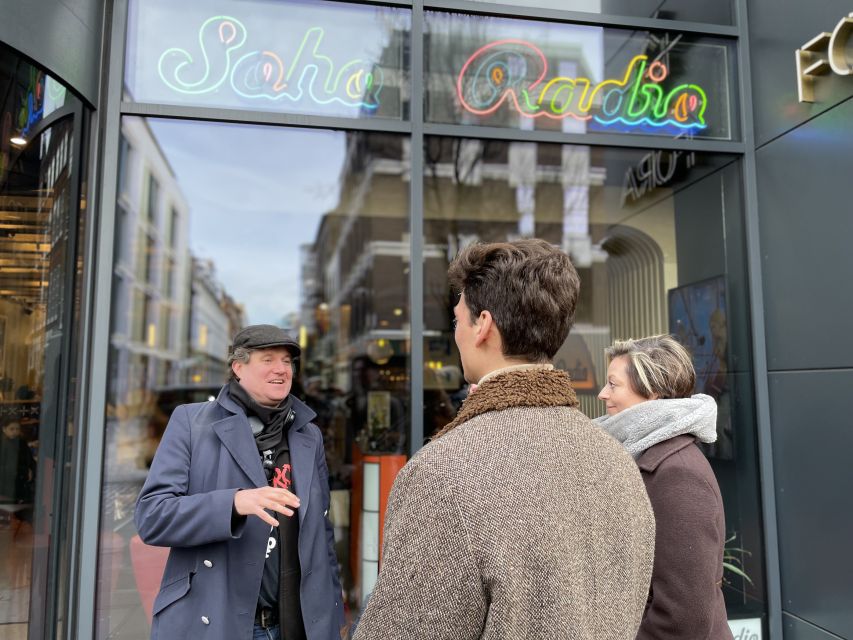 London: The Great British Rock and Roll Music Walking Tour - The pub ending