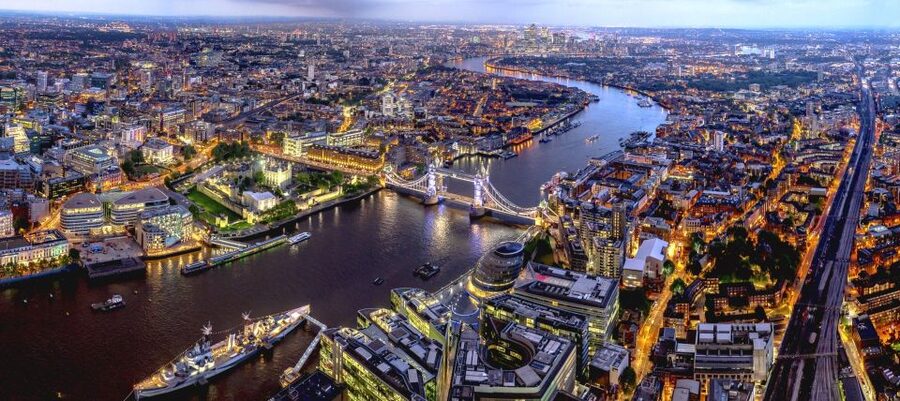 London: The View from The Shard - Arriving beside London Bridge