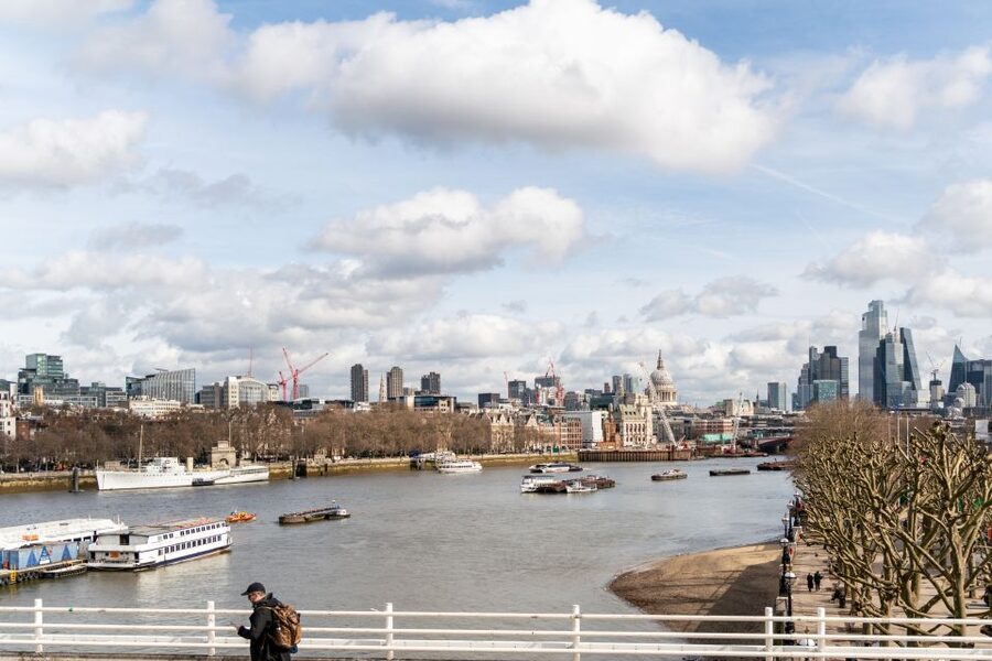 London: Tootbus Hop-on Hop-off with optional River Cruise - Making the Thames cruise count