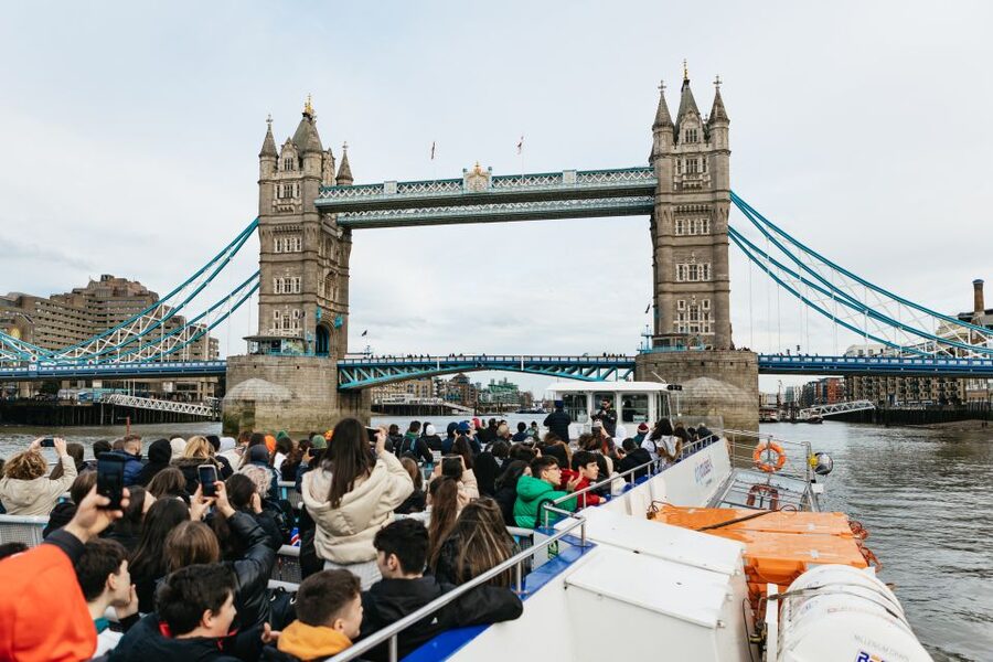 London: Tootbus Must-See Hop-On Hop-Off Bus Tour with Cruise - Yellow and blue routes: the main sightseeing circuit